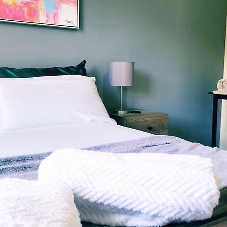 Modern 2 Bed House- Free Parking And Close To The Centre Bristol Eksteriør bilde