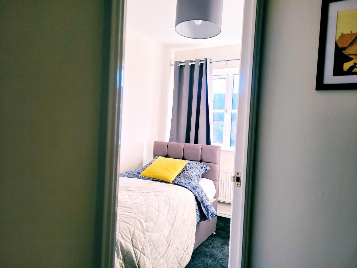 Modern 2 Bed House- Free Parking And Close To The Centre Bristol Eksteriør bilde