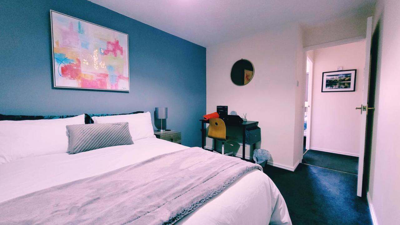 Modern 2 Bed House- Free Parking And Close To The Centre Bristol Eksteriør bilde