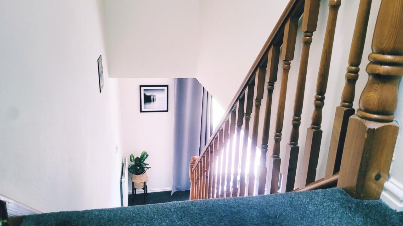 Modern 2 Bed House- Free Parking And Close To The Centre Bristol Eksteriør bilde