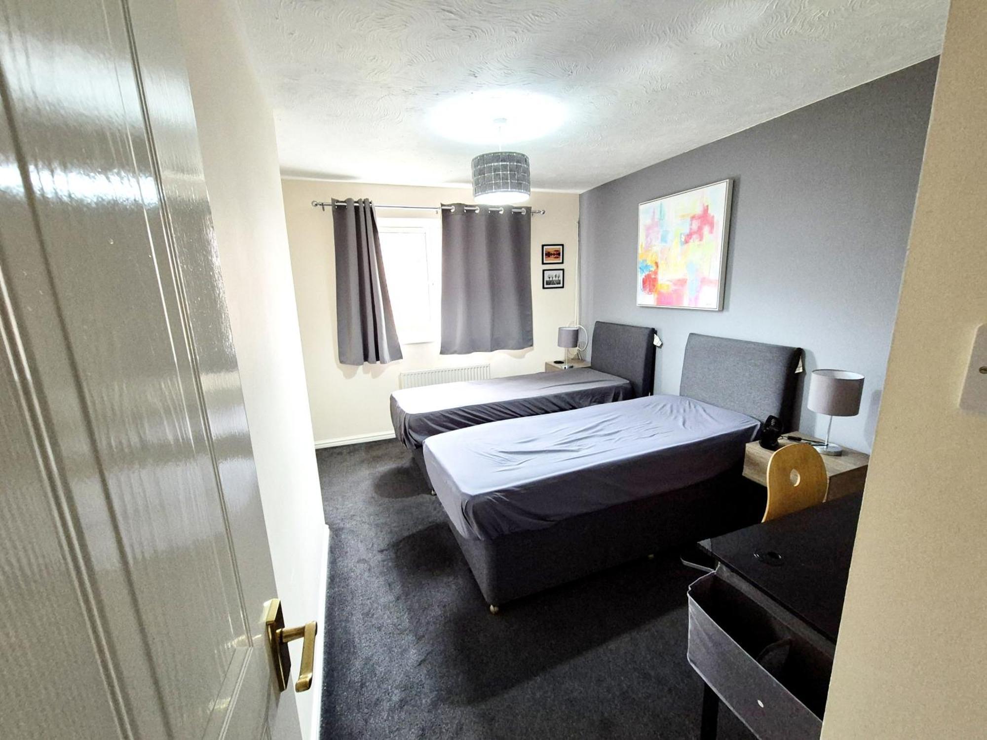 Modern 2 Bed House- Free Parking And Close To The Centre Bristol Eksteriør bilde